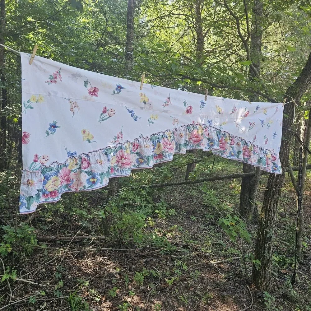 Vintage 1989 Martha Stewart Floral Ruffled Valance | Grandmacore Cottage